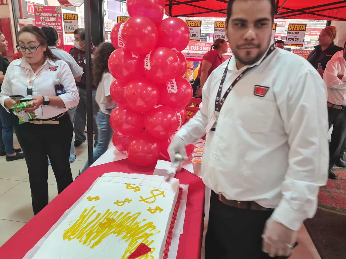 Casa Ley consintió a los asistentes a la celebración. | Crédito: Gamaliel González (GH)