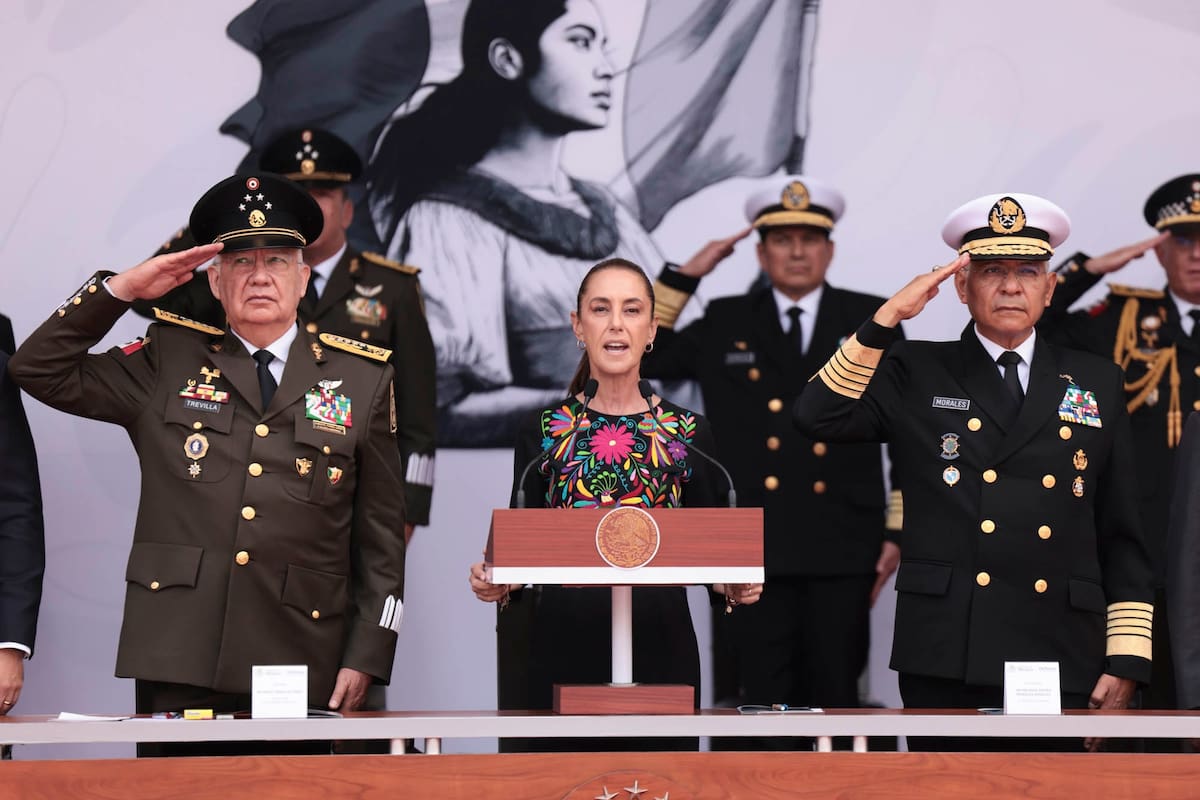 “México no se doblega, no se arrodilla y nunca se vende”: Sheinbaum centra Desfile Militar en defensa de la soberanía