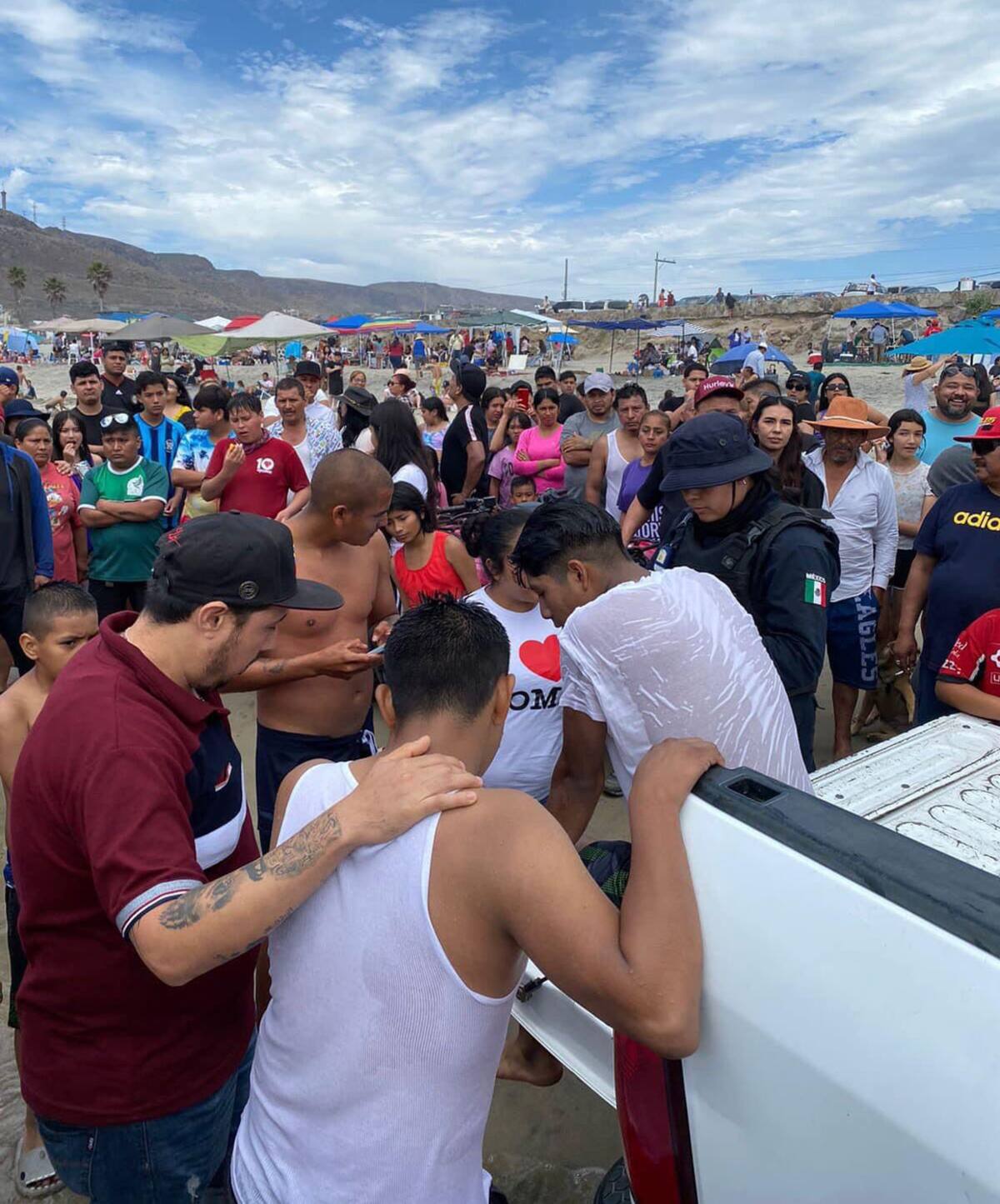 Un total de siete personas que tenían dificultades para salir del agua, fueron rescatadas por salvavidas entre el sábado y el domingo.
