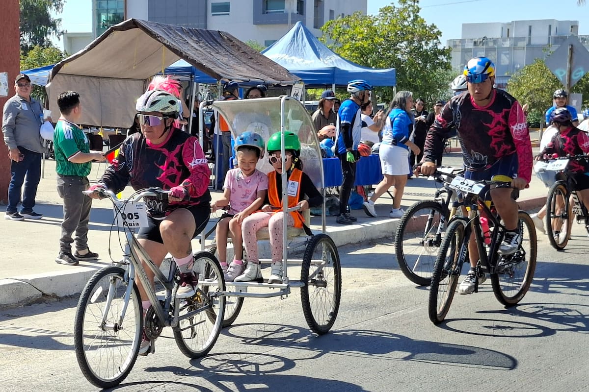 Paseo en bicicleta acerca Tijuana a personas con discapacidad visual