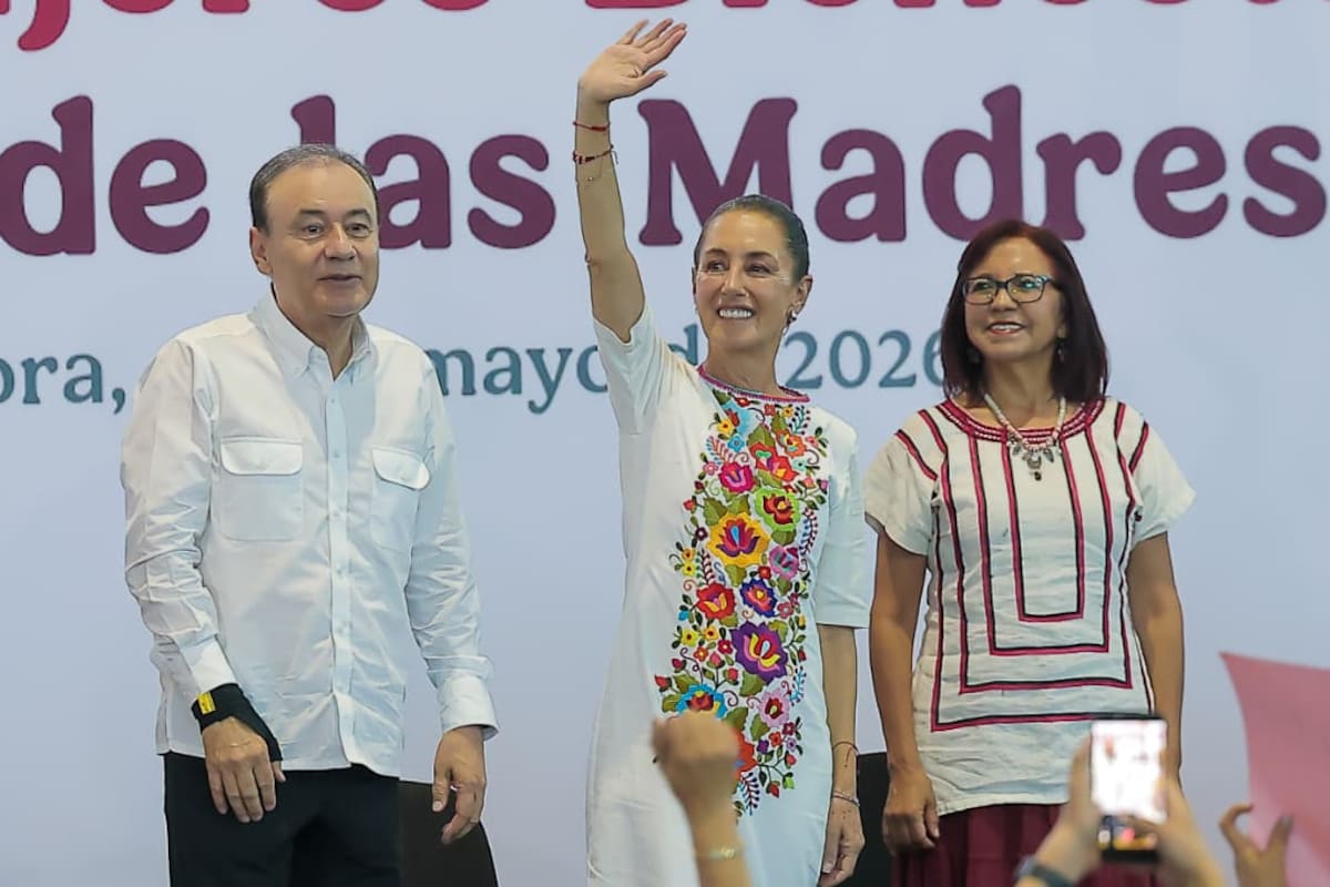 La presidenta Claudia Sheinbaum encabeza entrega de la Pensión Mujeres Bienestar en Cajeme, acompañada del gobernador Alfonso Durazo Montaño
