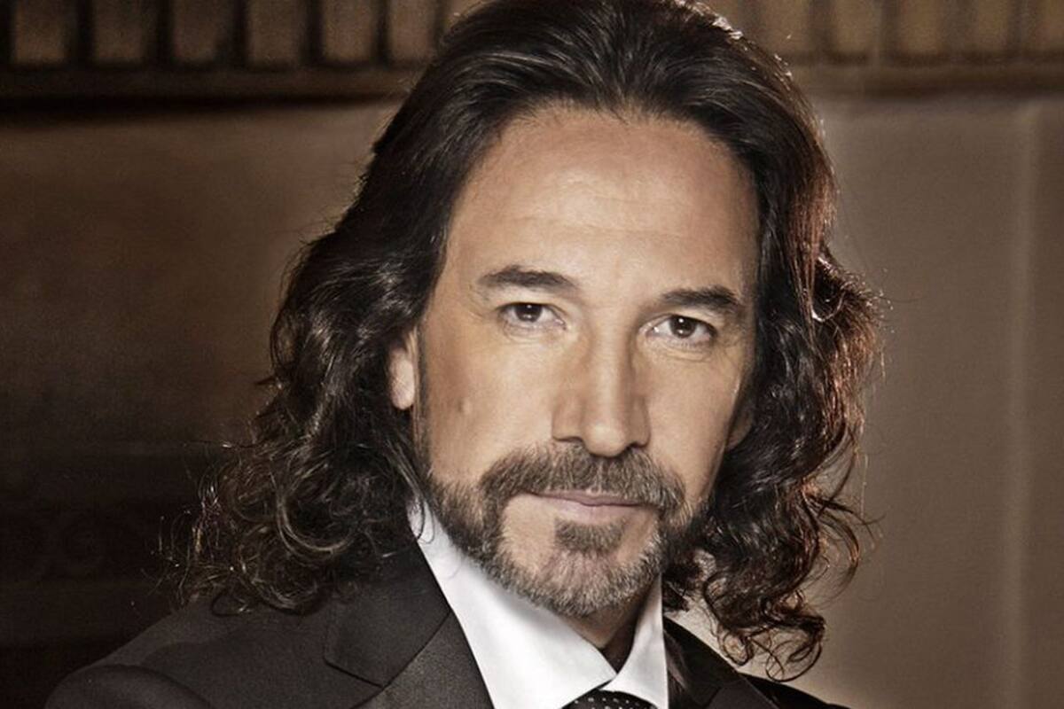 Regañan al “El Buki” por no traer cubrebocas