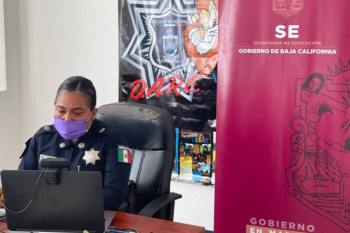 Alumnos de primaria en Tijuana participan en capacitación del programa D.A.R.E