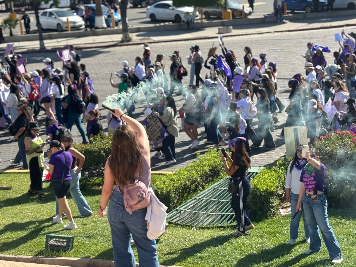 l Miles de mujeres participaron en las marchas convocadas en los municipios de Baja California. Foto: Carlos Cruz