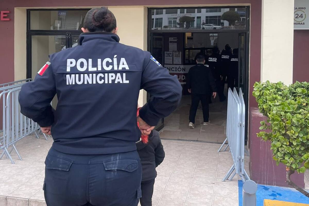Suspenden a policías reprobados en Rosarito
