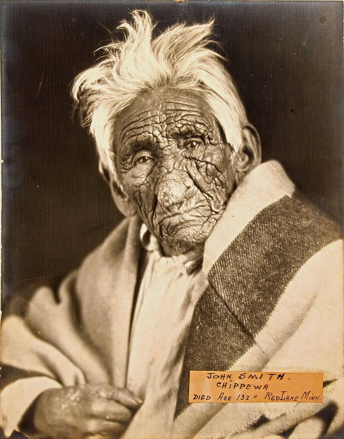 Jefe John Smith: La historia del hombre que asegura haber vivido 137 años.