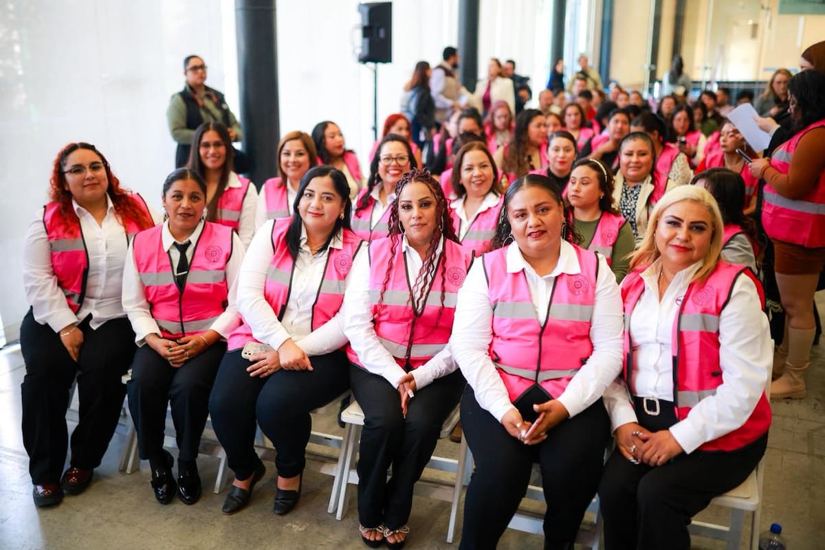 Suman 202 mujeres graduadas de una capacitación que anteriormente se consideraba exclusivo para varones. Foto: Cortesia
