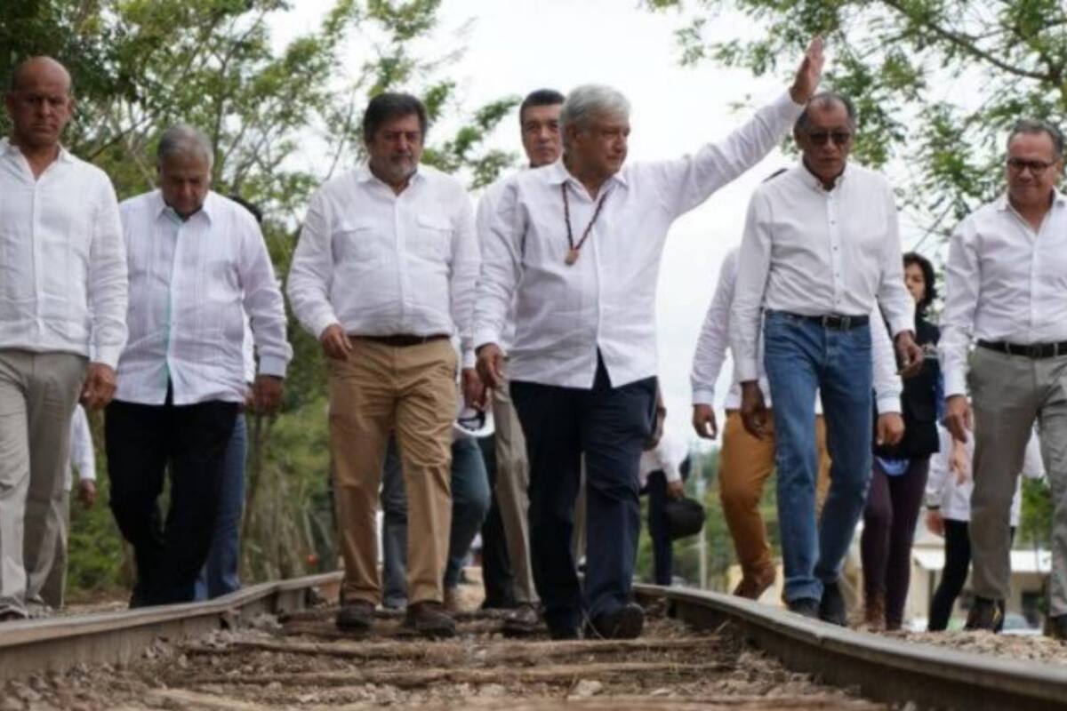 AMLO supervisa construcción del último tramo de Tren Maya en Quintana Roo