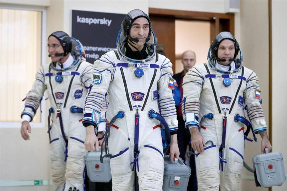Roscosmos de Rusia y NASA negocian intercambio de asientos para EEI