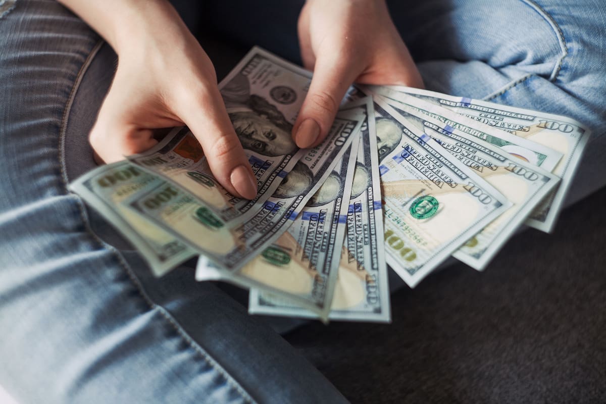 Conoce estas 8 ideas para generar ingresos pasivos recomendadas por experto en finanzas