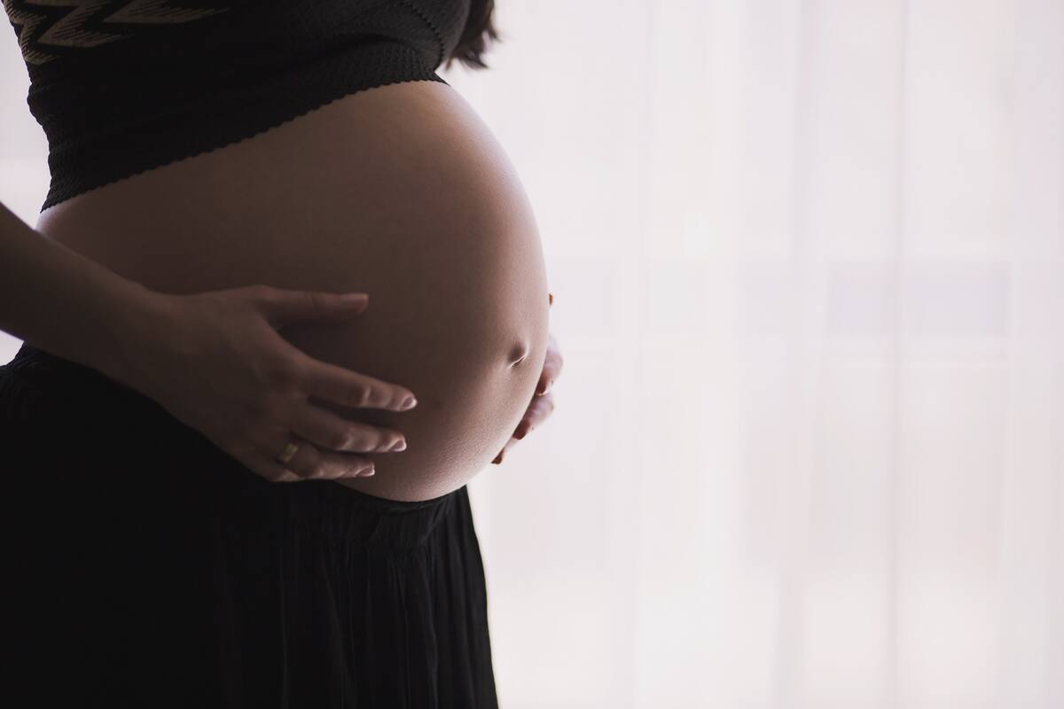 2 mil 842 mujeres embarazadas han resultado positivo a Covid-19 en México y 83 fallecieron