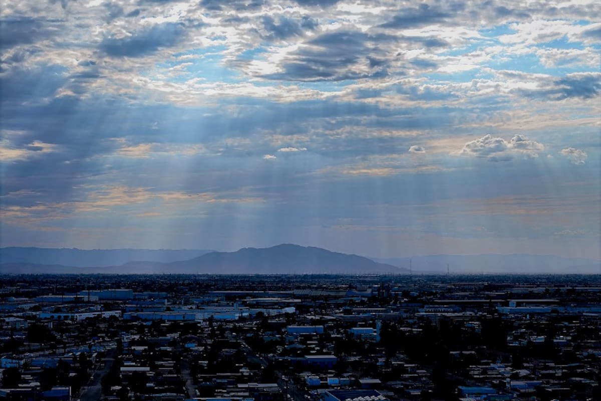 Cielo nublado y posible llovizna esta noche en Mexicali