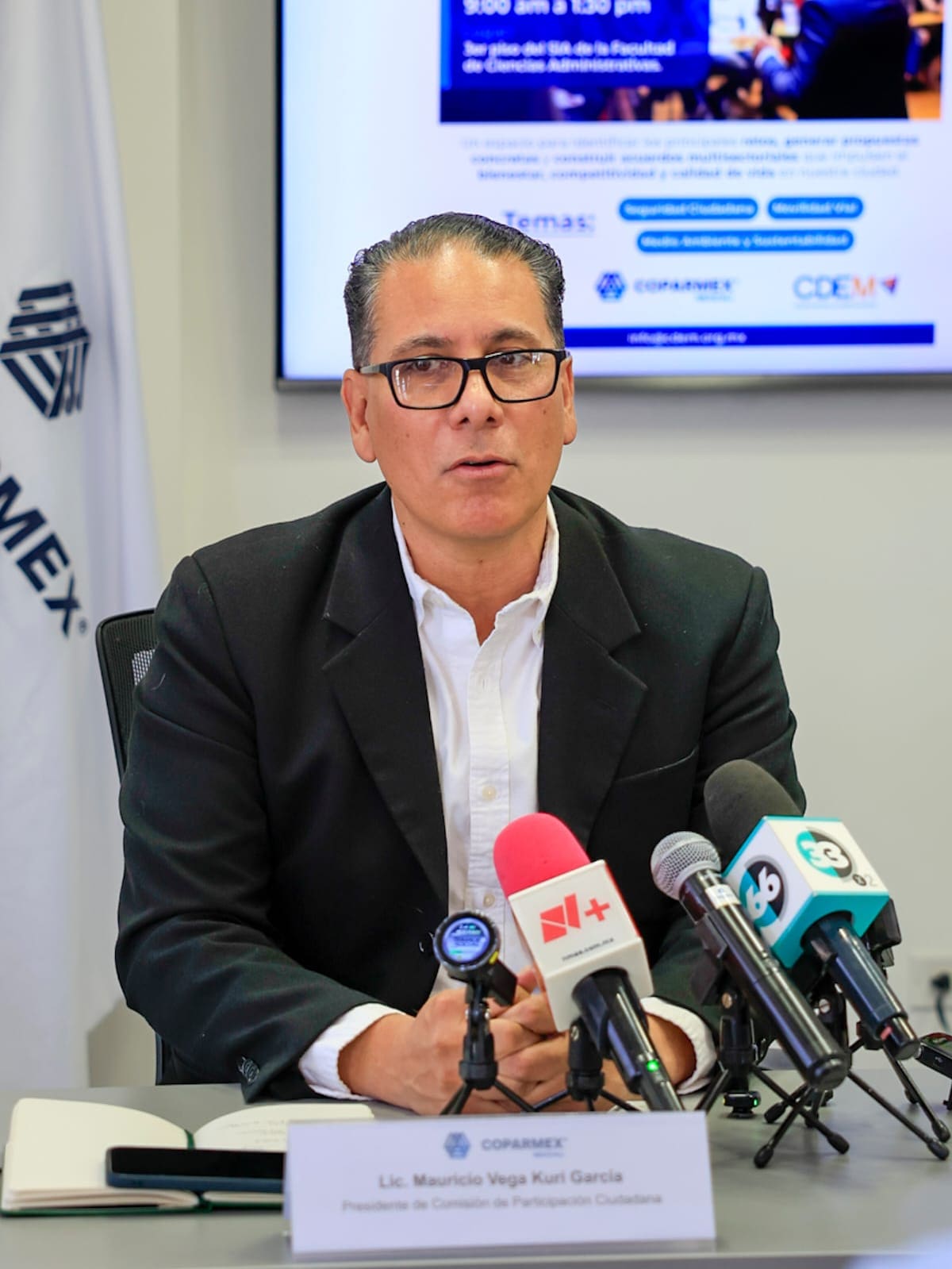 El presidente de Comisión de Participación Ciudadana, Mauricio Vega Kuri, explicó que el Foro Pulso Mexicano se realizará el próximo 30 de abril a las 9:00 de la mañana en la Facultad de Administración de Río Nuevo l Foto: Juan J. Morales