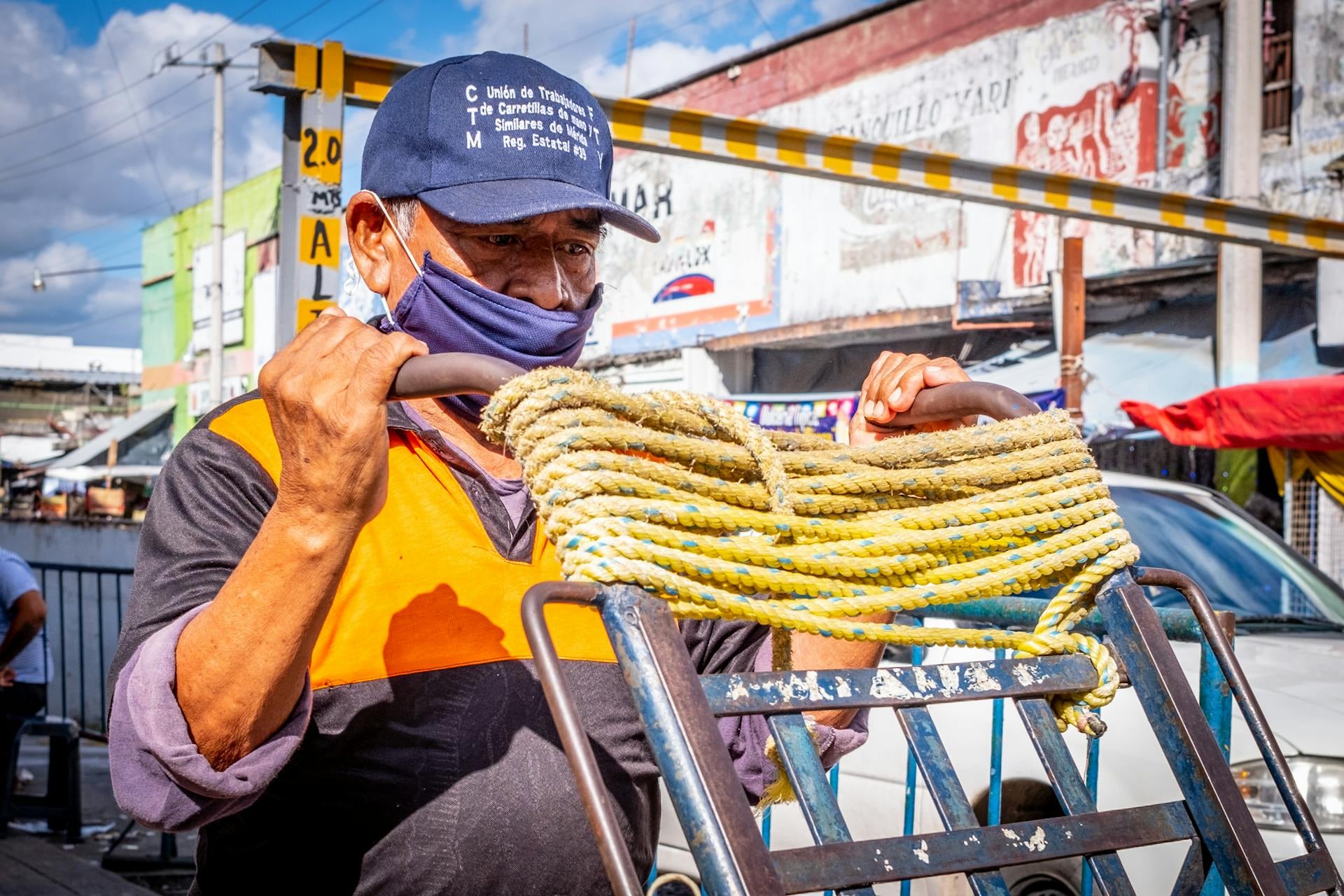 El aumento mensual de 2.4% a 2.5% puede parecer pequeño, pero refleja que el mercado laboral sigue enfrentando presiones derivadas del entorno económico nacional e internacional. | Foto: Pexels