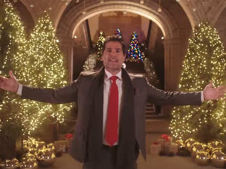 Eduardo Verástegui lleva su proyecto político a la Navidad con villancicos y símbolos religiosos