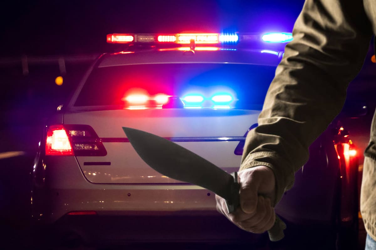 IMAGEN FUERTE: Mientras esperaba ayuda médica en Iztapalapa, víctima de apuñalamiento con las vísceras de fuera se fumaba un cigarro