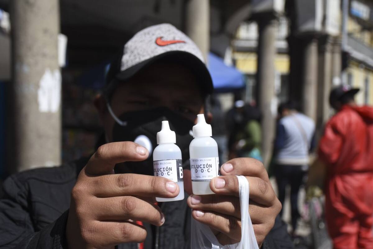 Muere niño al que le dieron sus papás dióxido de cloro para prevenir el Covid-19