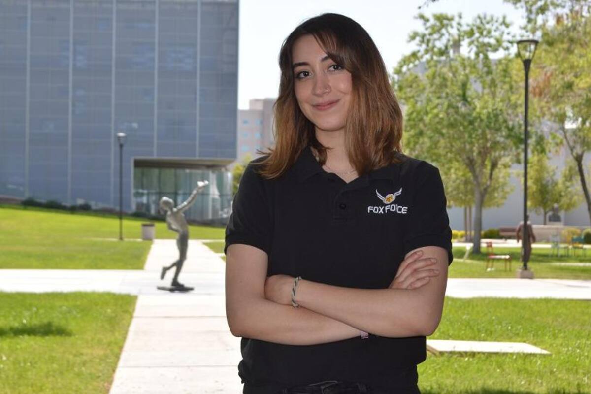 Logra alumna mexicana de Cetys puesto permanente en Tesla EUA