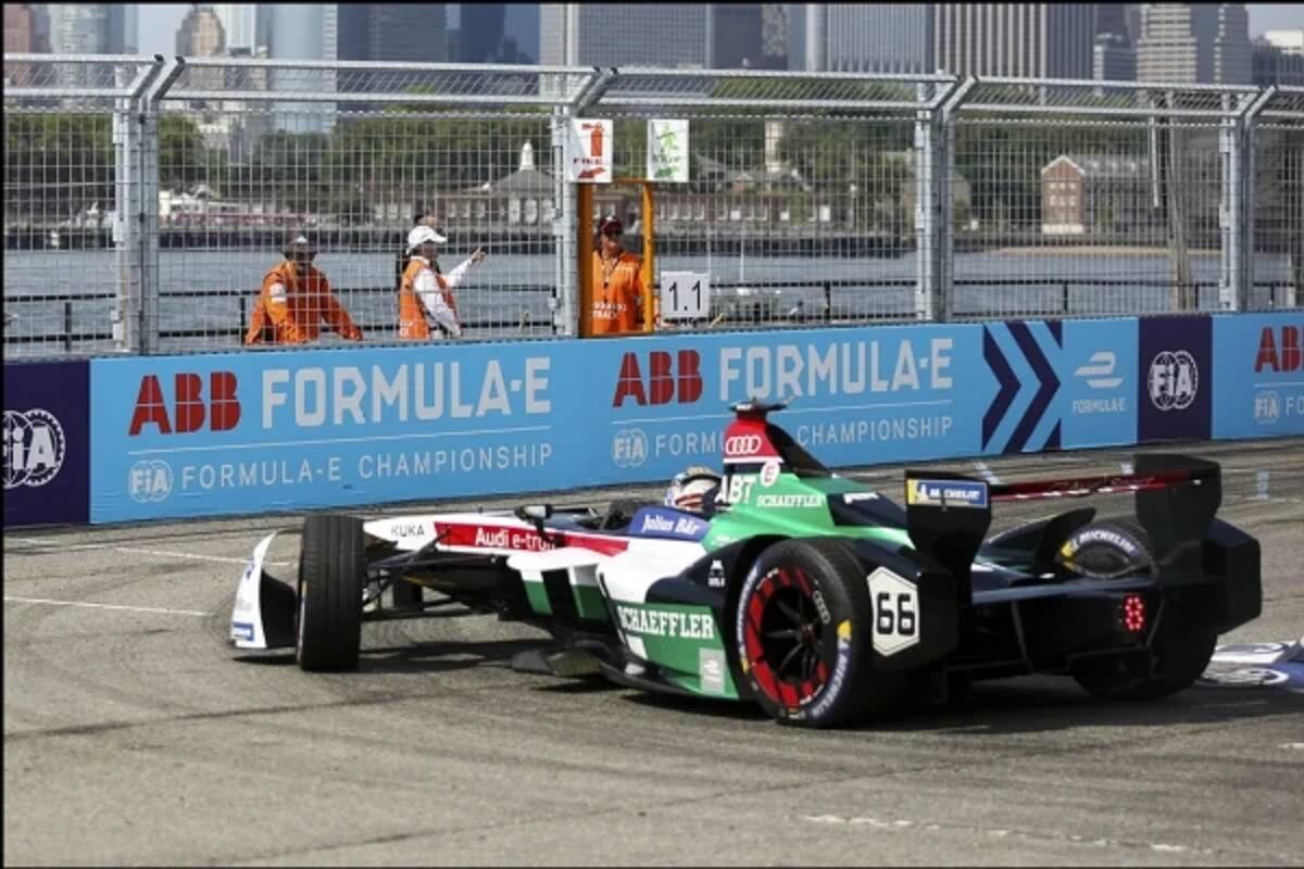 Suspenden a piloto profesional por hacer trampa en videojuego