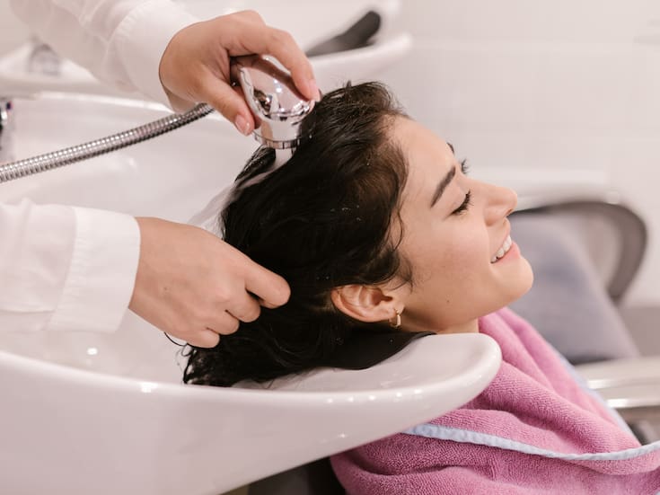 “Síndrome del salón de belleza”: peligro para la salud mientras te arreglas el cabello es más común de lo que crees
