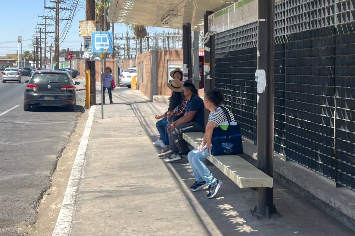 Hasta 40 minutos esperan mexicalenses el transporte público