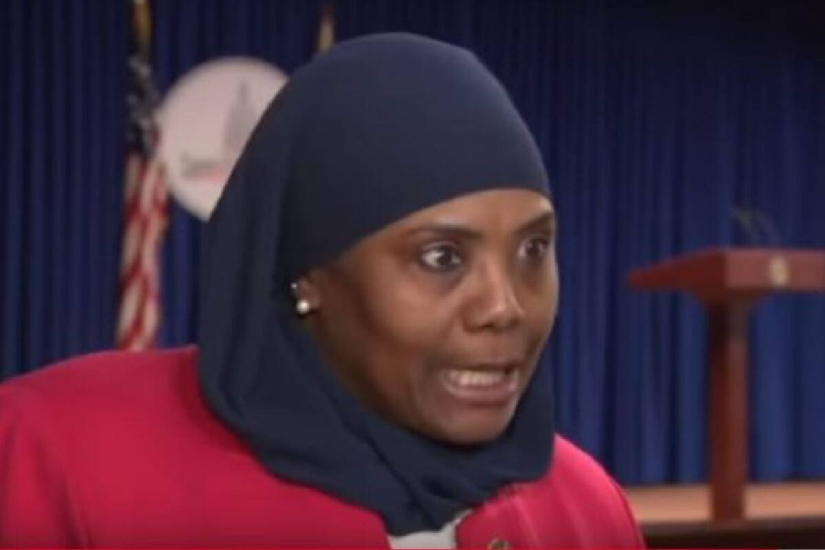 Acusan a legisladora demócrata musulmana de robar fondos de caridad para niños