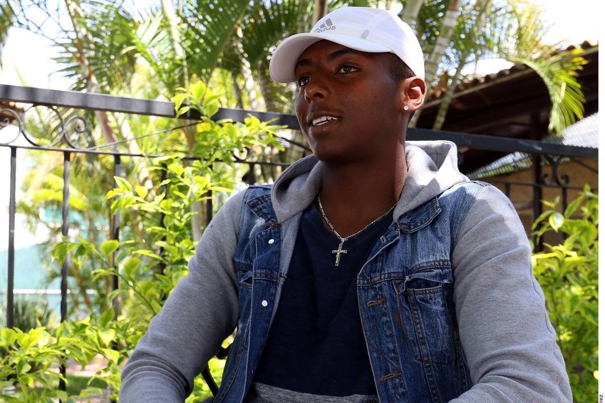 Joao Maleck es registrado por Santos a menos del mes de haber salido de prisión