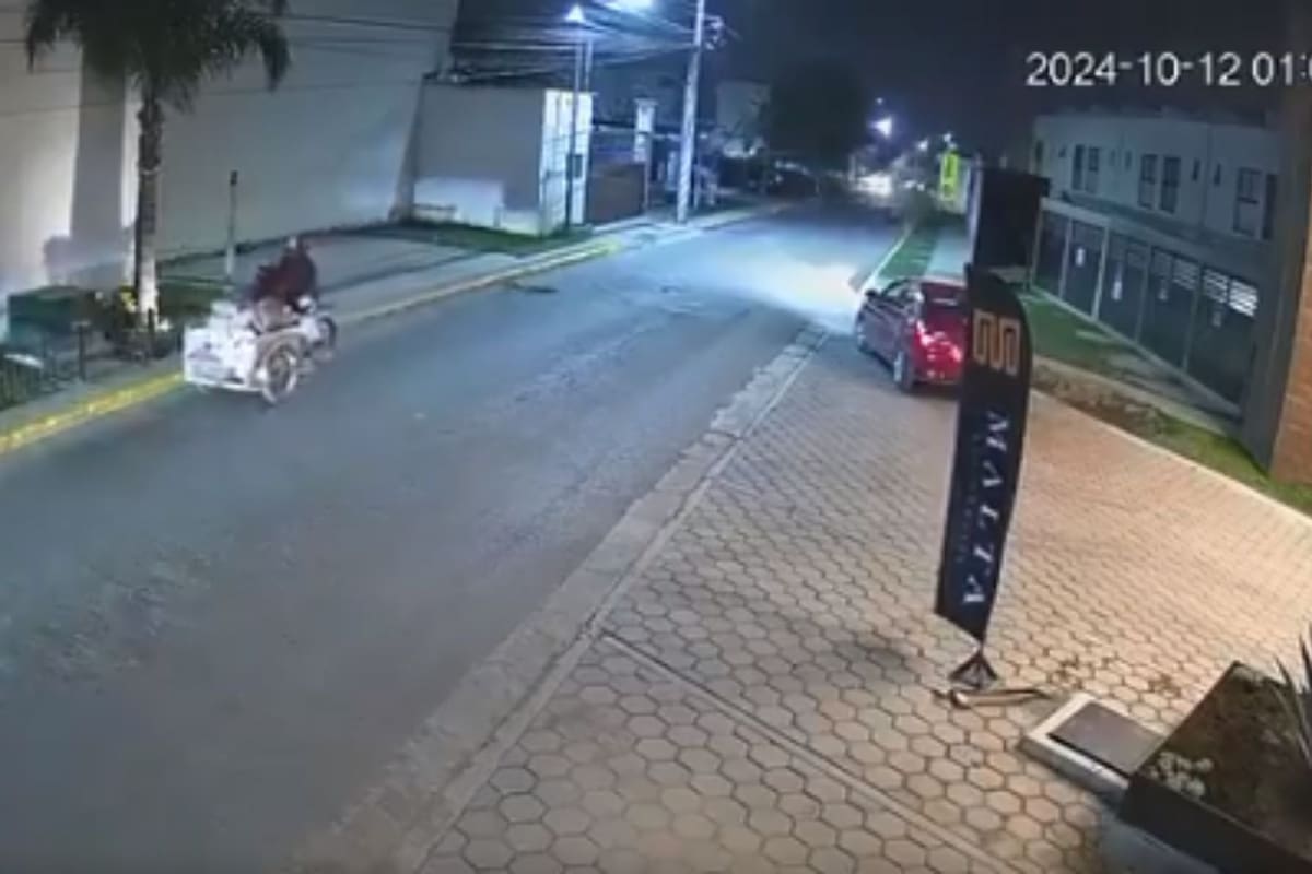 Atropella a pareja de adultos mayores y se da a la fuga (Imágenes fuertes)
