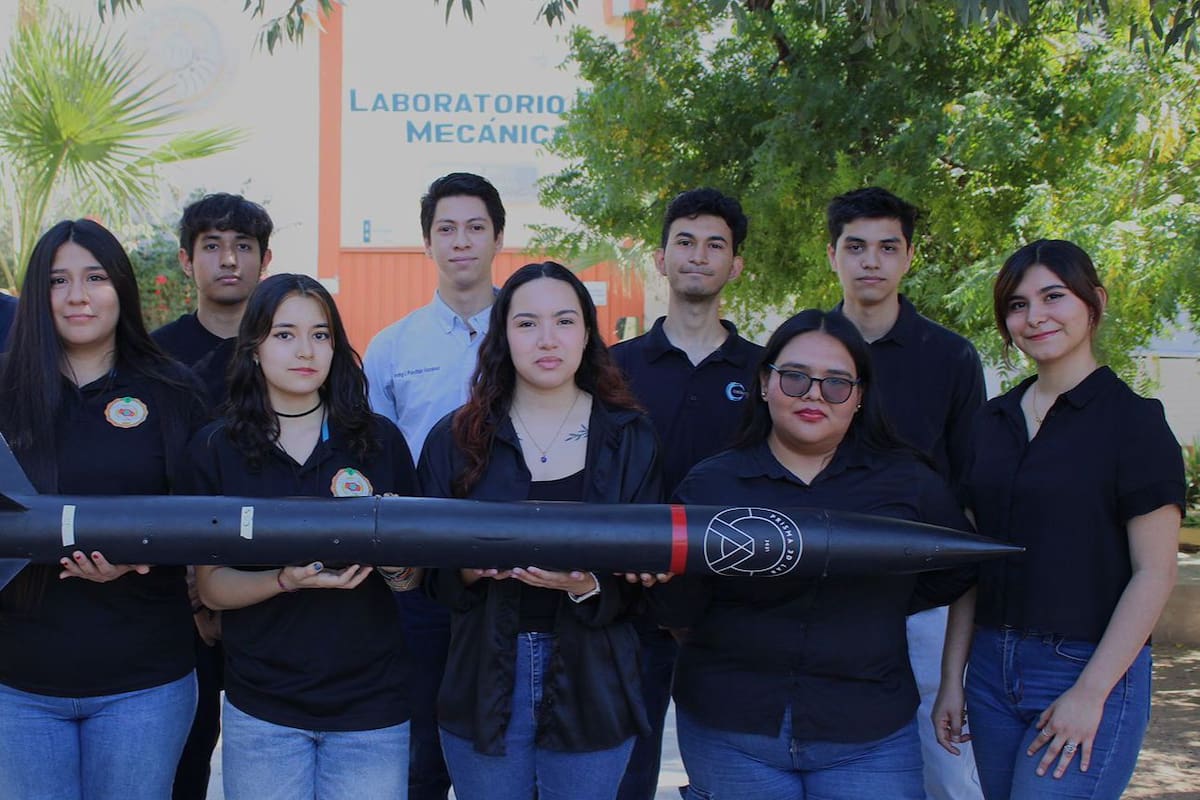 Estudiantes del ITH venden ceviche para reunir fondos y participar en el torneo internacional Baja Rocket 2026