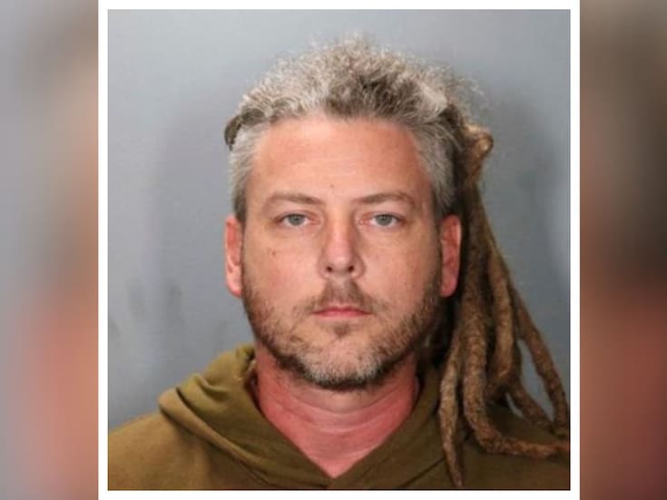 Entrenador de animadoras que abusó de al menos 10 menores de edad podría recibir una condena de hasta 165 años de prisión tras ser declarado culpable en California