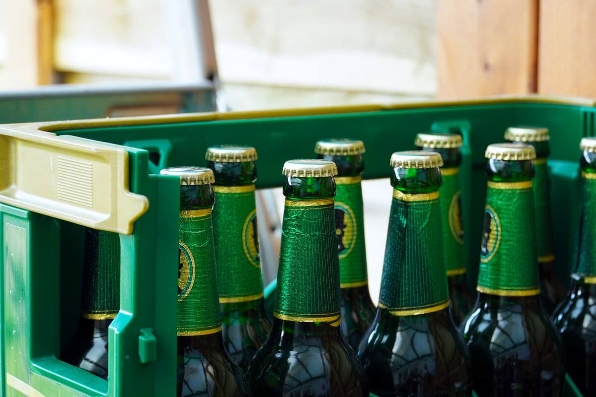 Clausuran tiendas por vender alcohol violando medidas en Puebla