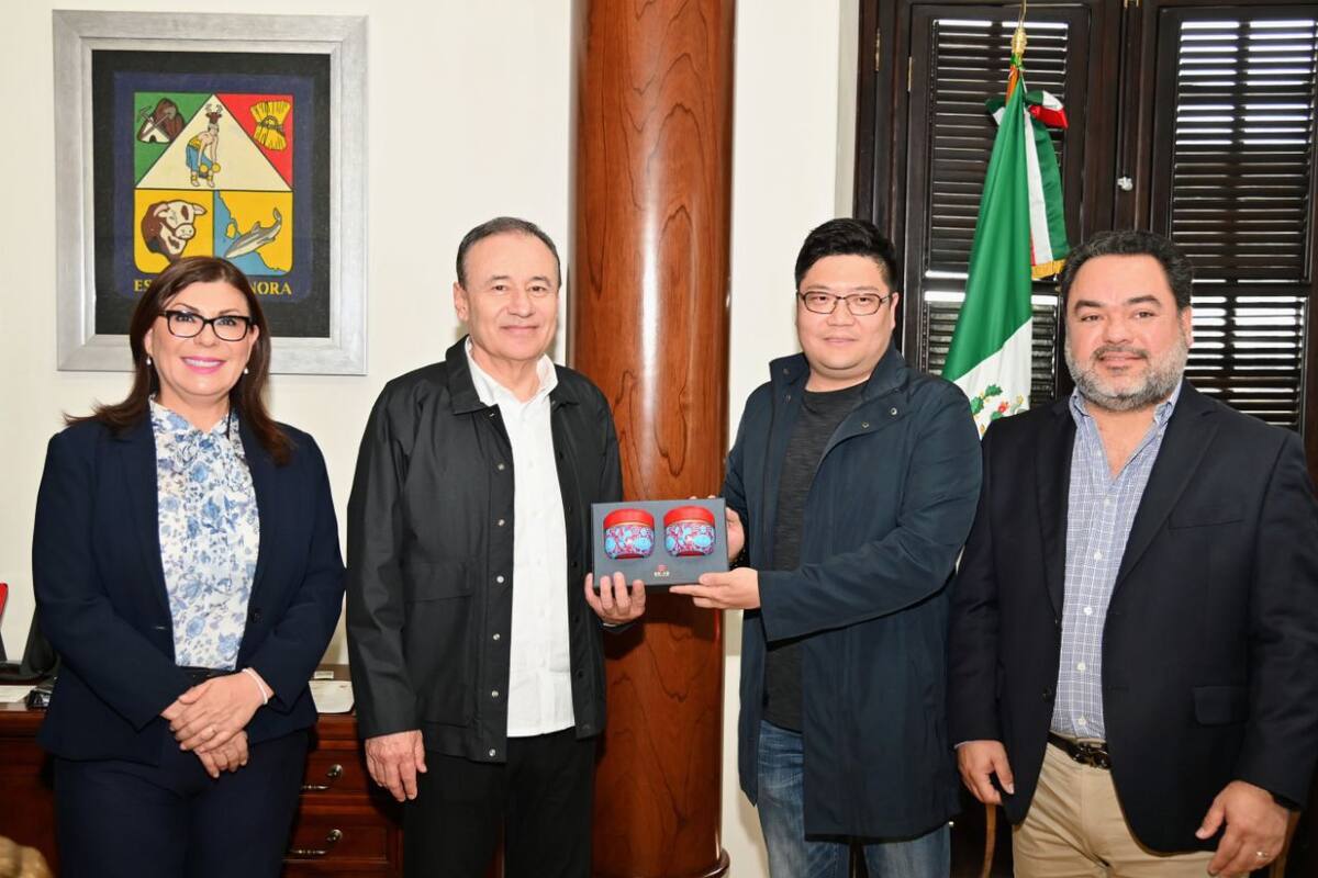 Se reúne Gobernador con empresa líder en la fabricación de textiles