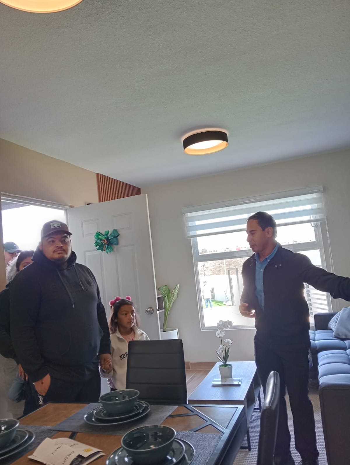 Desarrollo Esmeralda Residencial de Casas Cadena celebró la inauguración de su departamento modelo en la segunda fase.