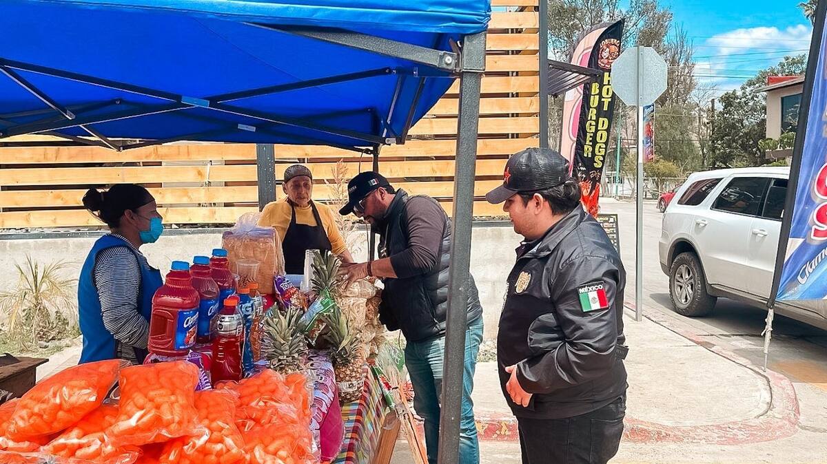 Se supervisan aspectos clave como la higiene, la seguridad, y que el comercio en vía pública cuente con los permisos correspondientes.