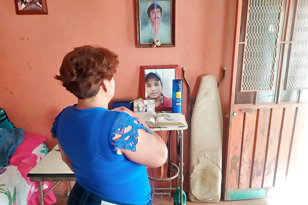 'Primero Dios sí lo hallaré vivo', dice madre de adolescente secuestrado por sicarios