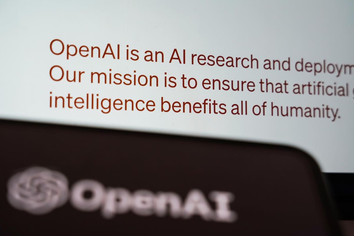 Una imagen ilustrativa muestra la página de introducción de ChatGPT, un modelo interactivo de chatbot de IA entrenado y desarrollado por OpenAI, en su sitio web en Beijing, China, en una imagen de archivo. EFE
