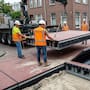 Ingenieros de Países Bajos crearon una ciclovía con plástico reciclado que retiene agua de lluvia y facilita el acceso a tuberías y cables sin romper el pavimento