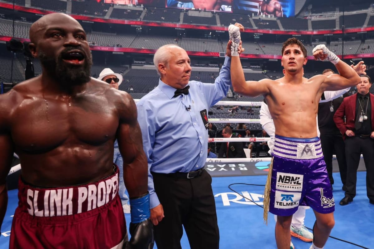 Marco Verde gana por nocaut a Sona Akale y extiende su invicto como profesional