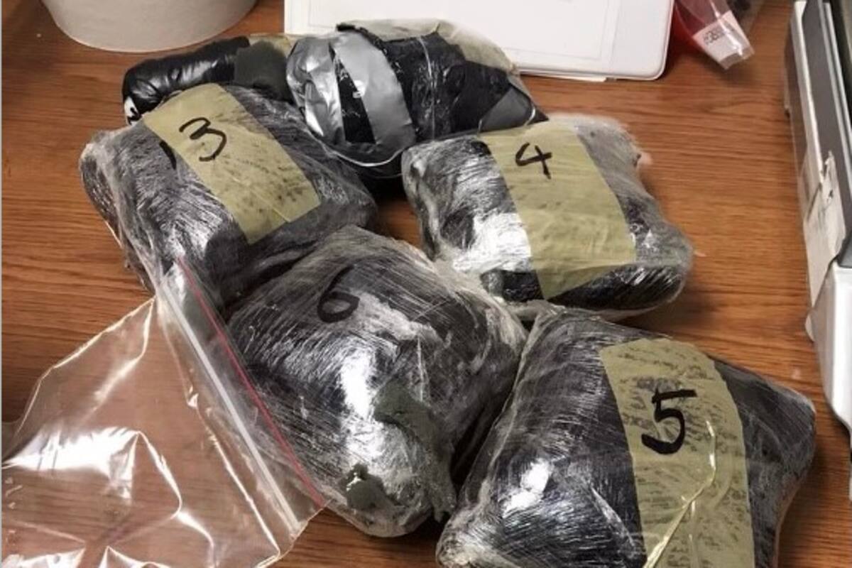 Llevaban droga en las bocinas