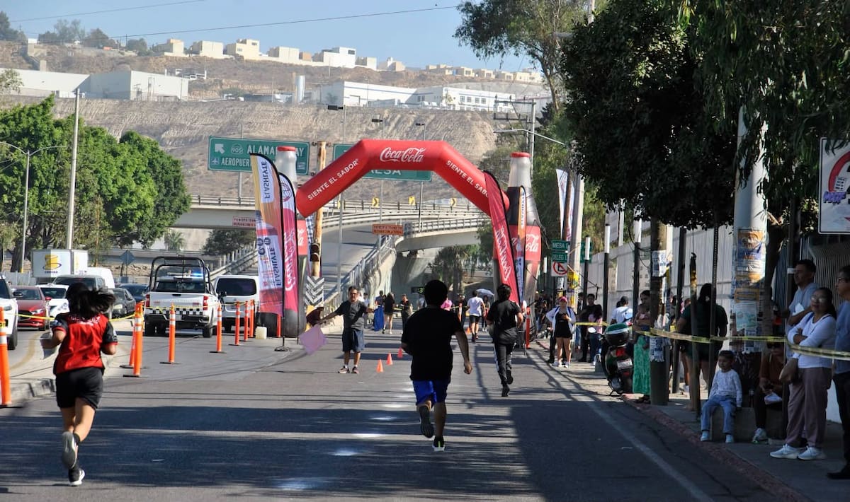 La edición 19 de la CONALEP 5K concluyó con la participación de integrantes de la comunidad educativa y sus familias en una jornada dedicada al deporte y la convivencia. Foto: Cortesía