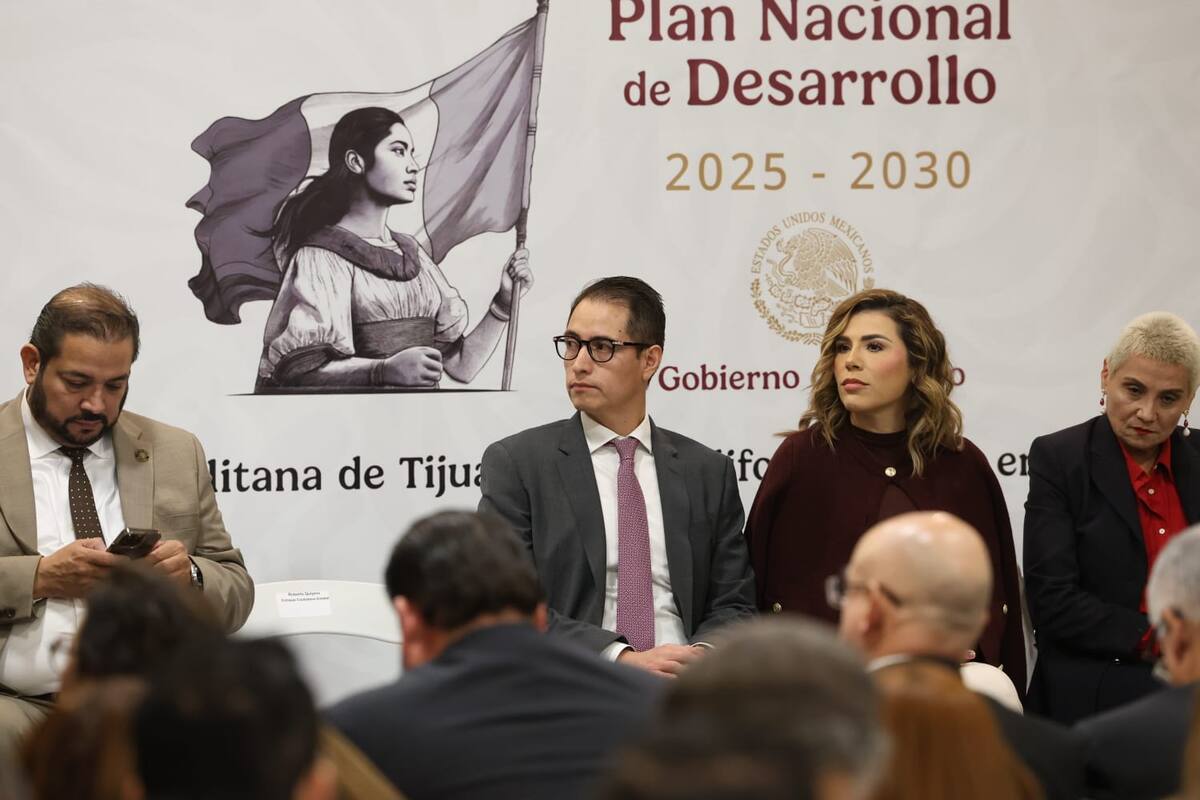 Al evento asistieron diversas autoridades de los tres niveles de gobierno.
