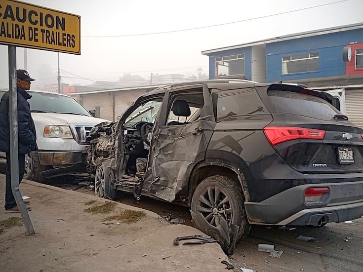 Conductor choca puesto de tacos y atropella a trabajador en Cucapah