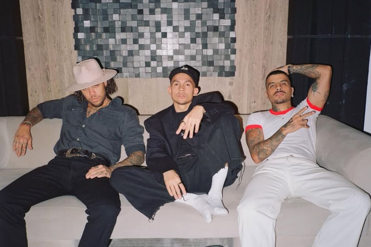 Jhayco reconoce la autoría del verso sobre Nodal en “Rosita” y Tainy se disculpa por la polémica que sacudió al género urbano