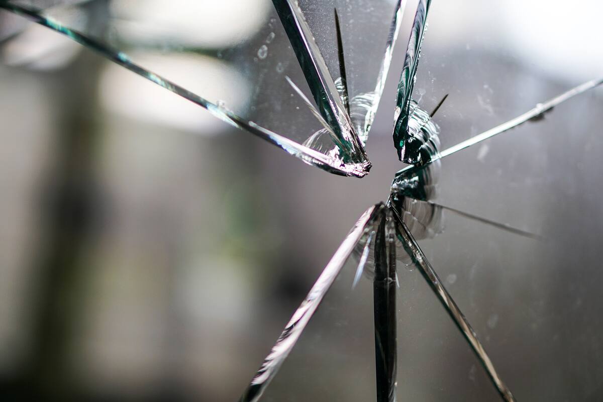 Tres heridos y un muerto tras balacera en bar de Tultitlán