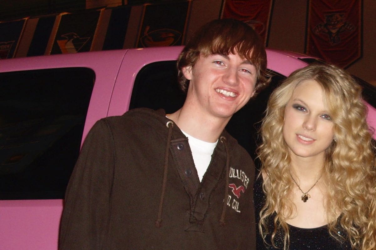 Supuesto novio de secundaria de Taylor Swift reacciona a su compromiso con Travis Kelce