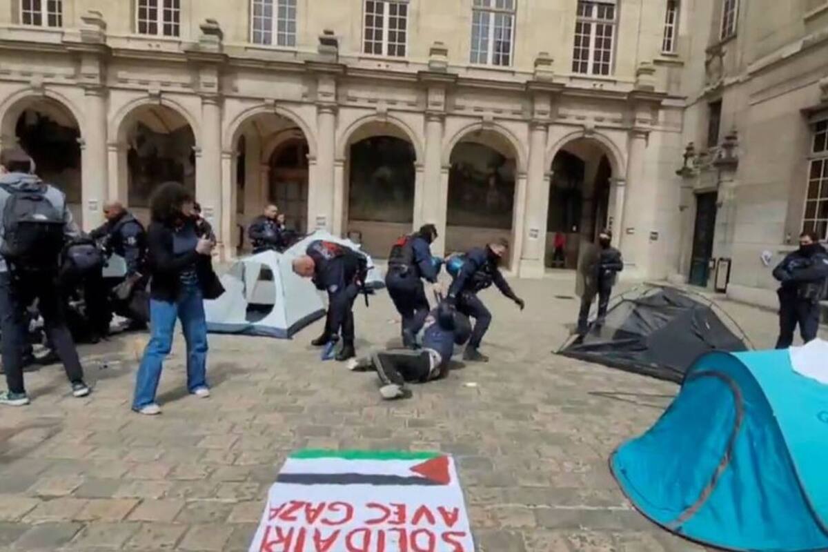 “Gaza, ¡la Sorbona está contigo!”: Policía francesa irrumpe y desaloja a protestantes propalestinos de la universidad de la Sorbona