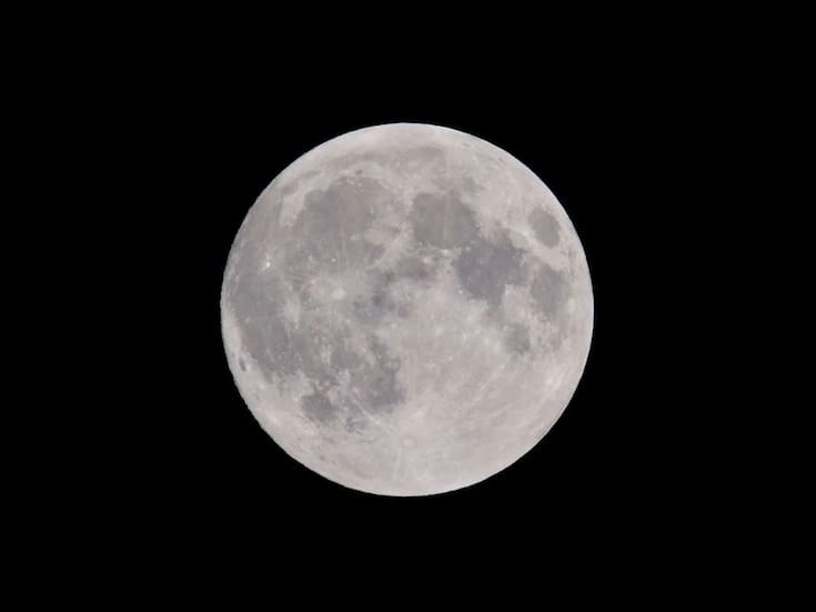 ¡No volverá hasta 2043! Hora exacta para ver la Luna Fría 2025 en México
