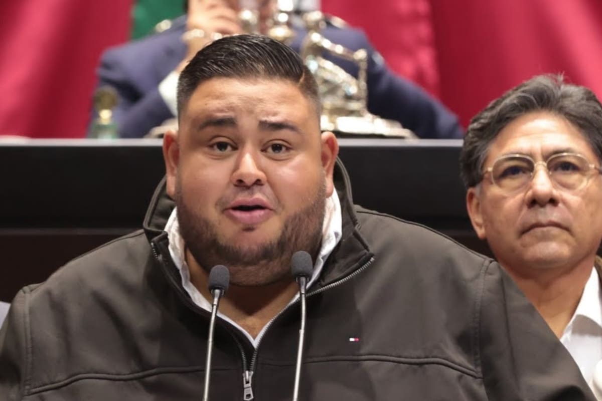 Mientras Morena niega a trabajadores dos días de descanso en la reforma de 40 horas, un diputado de su bancada propone otorgar ocho días adicionales de vacaciones obligatorias a burócratas