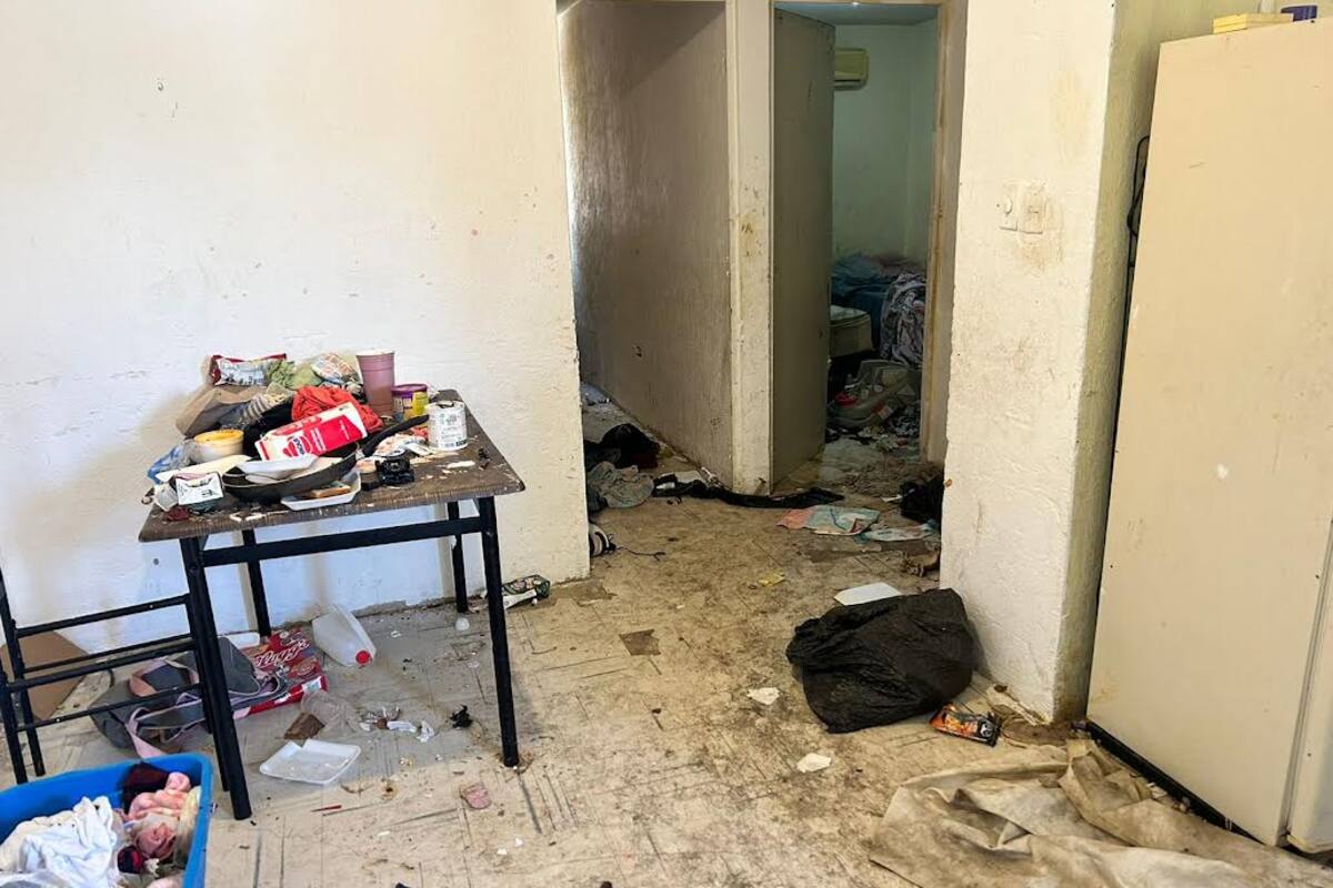 Niños rescatados están con familiares; investigan a papás