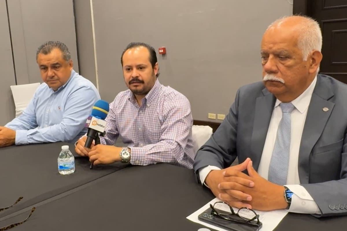 Permisos municipales en Ensenada tardan hasta más de un año, reclaman empresarios